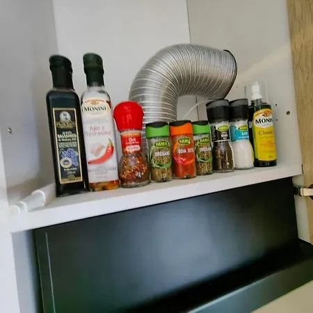 Theo In Building Stefan * Năvodari