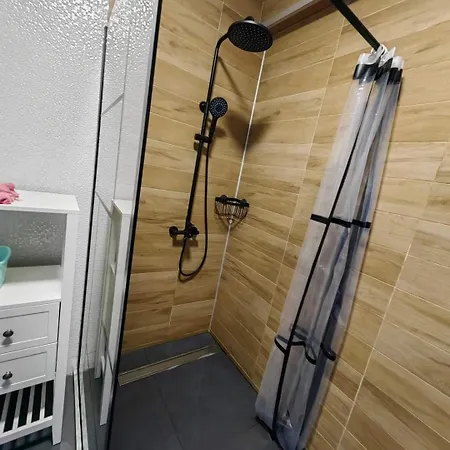 Lejlighed Theo In Building Stefan *